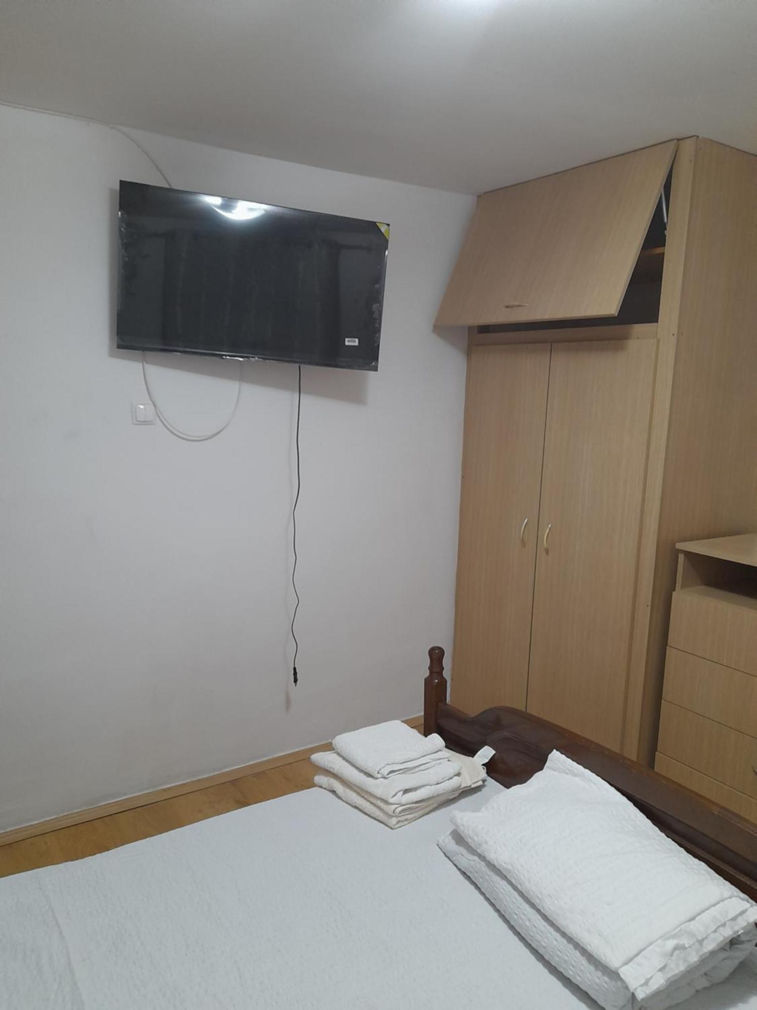 Garsoniera Sic Zona Terapia Zona Linistita La Casa Cu Parcare Apartment Cluj-Napoca Exterior photo